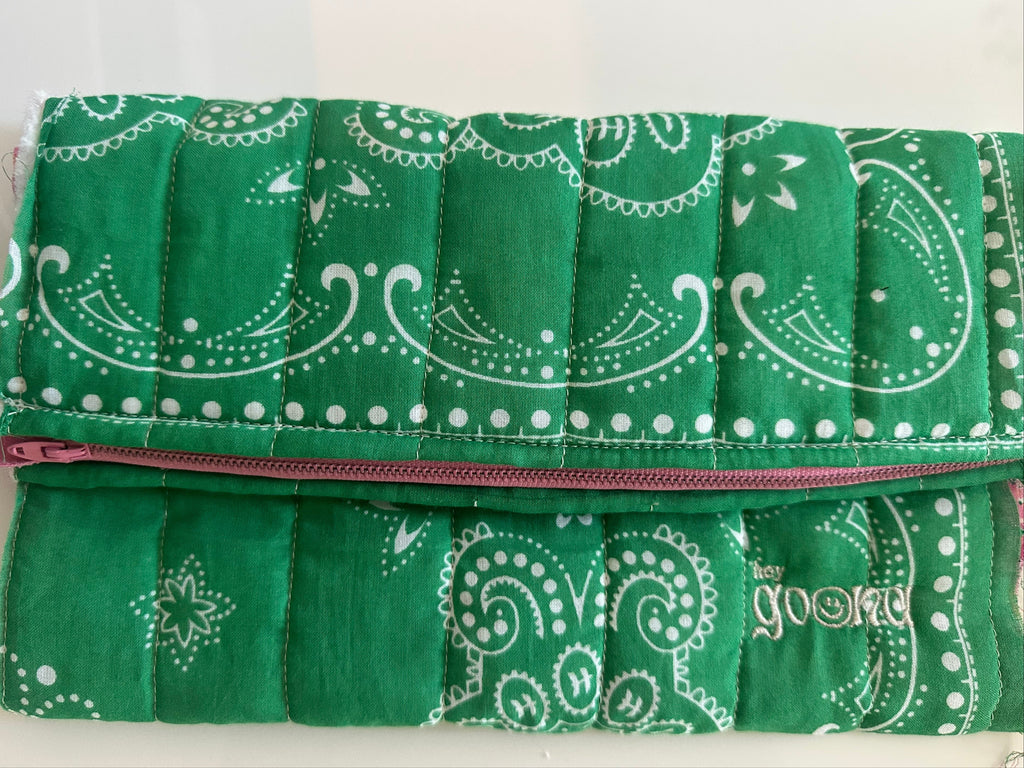 Lou Pouch